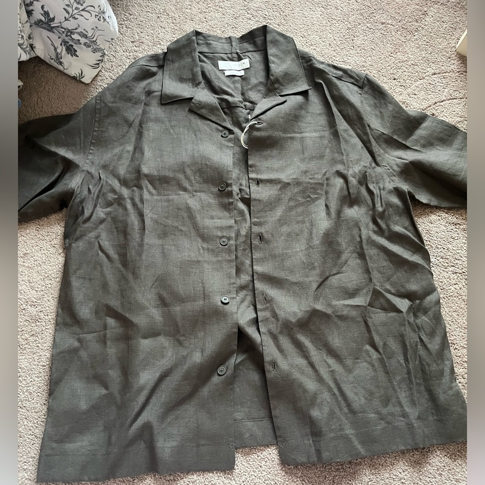 NWT men’s Zara linen button down short sleeve olive green shirt